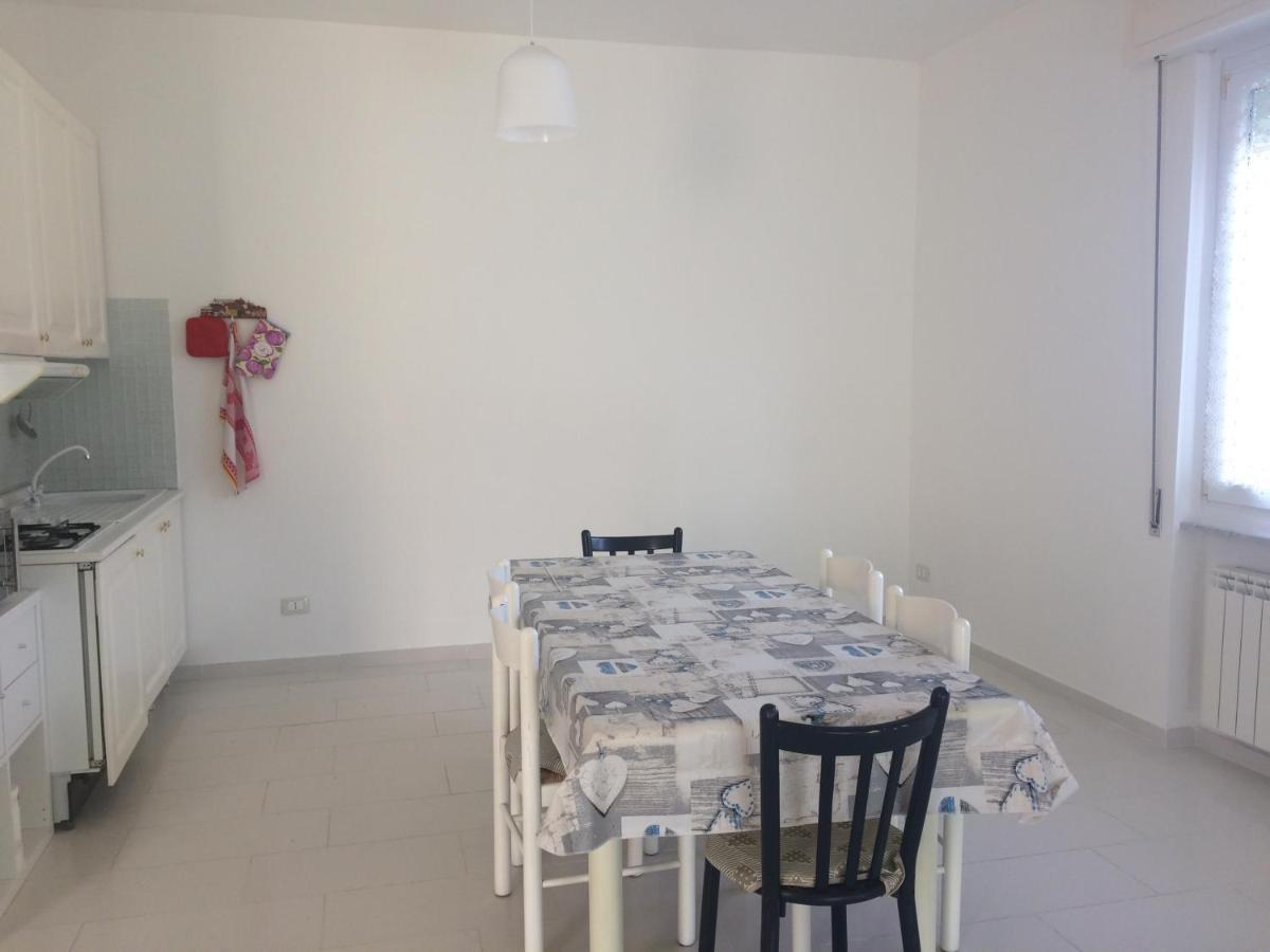 A Casa Di Nonna Luciana - Trilocale Con Giardino Ceriale Exterior foto