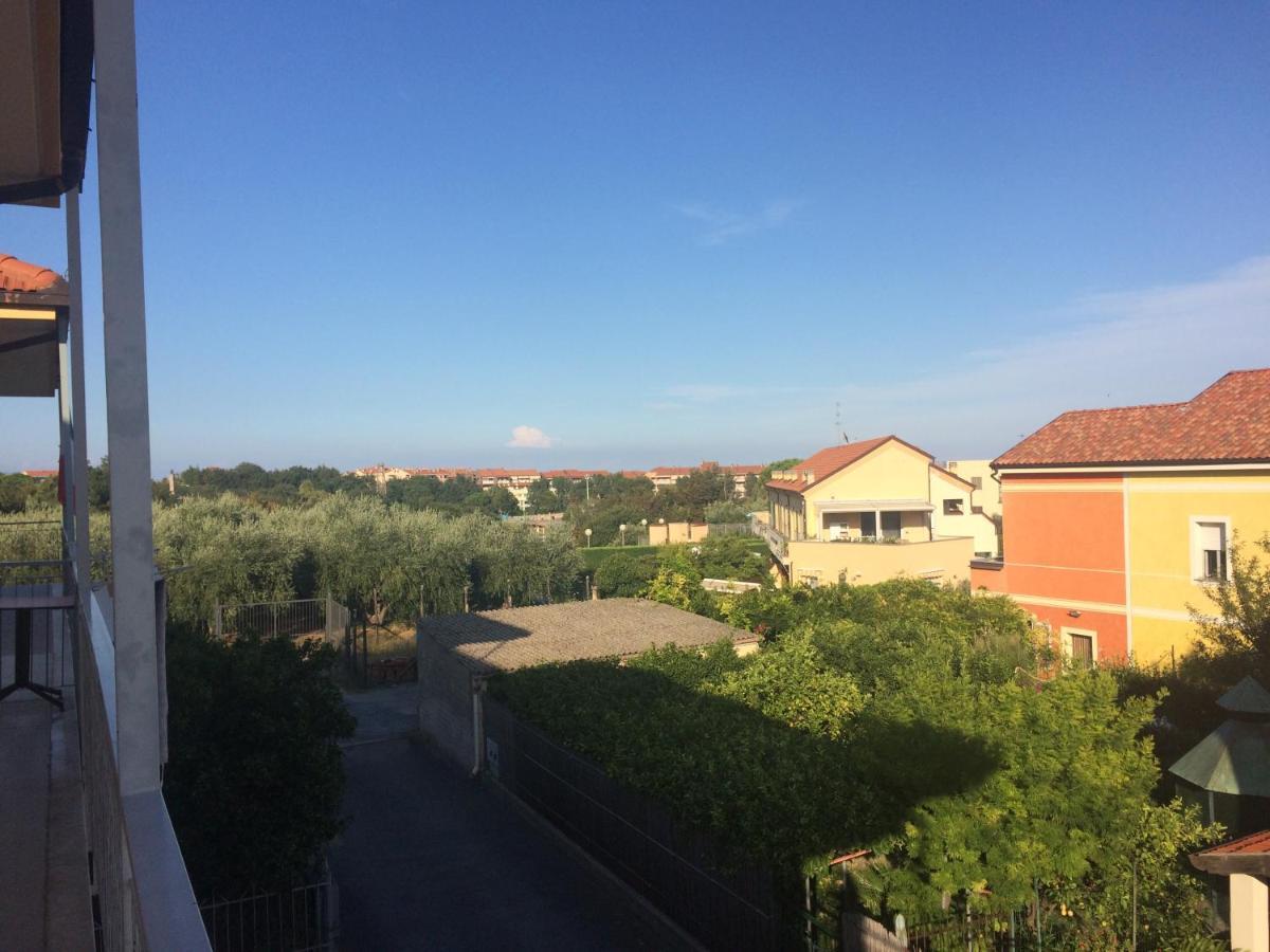 A Casa Di Nonna Luciana - Trilocale Con Giardino Ceriale Exterior foto